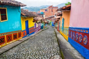 Colombia: Gentil, Colorida y… ¡Sabrosa!