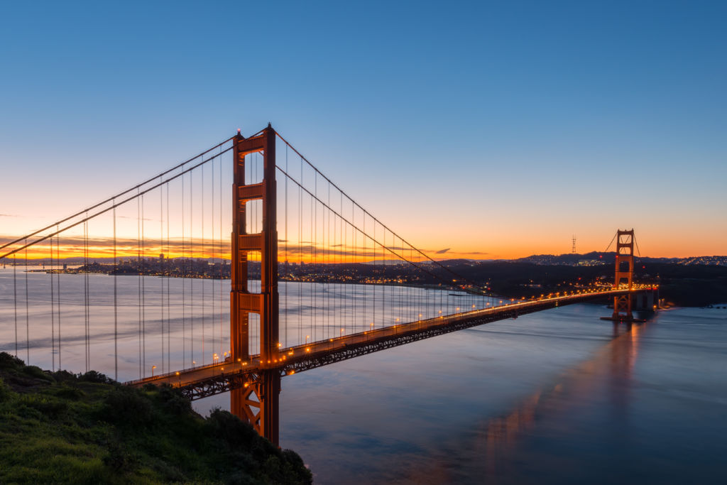 Golden Gate Bridge atardecer documentos Estados Unidos visado