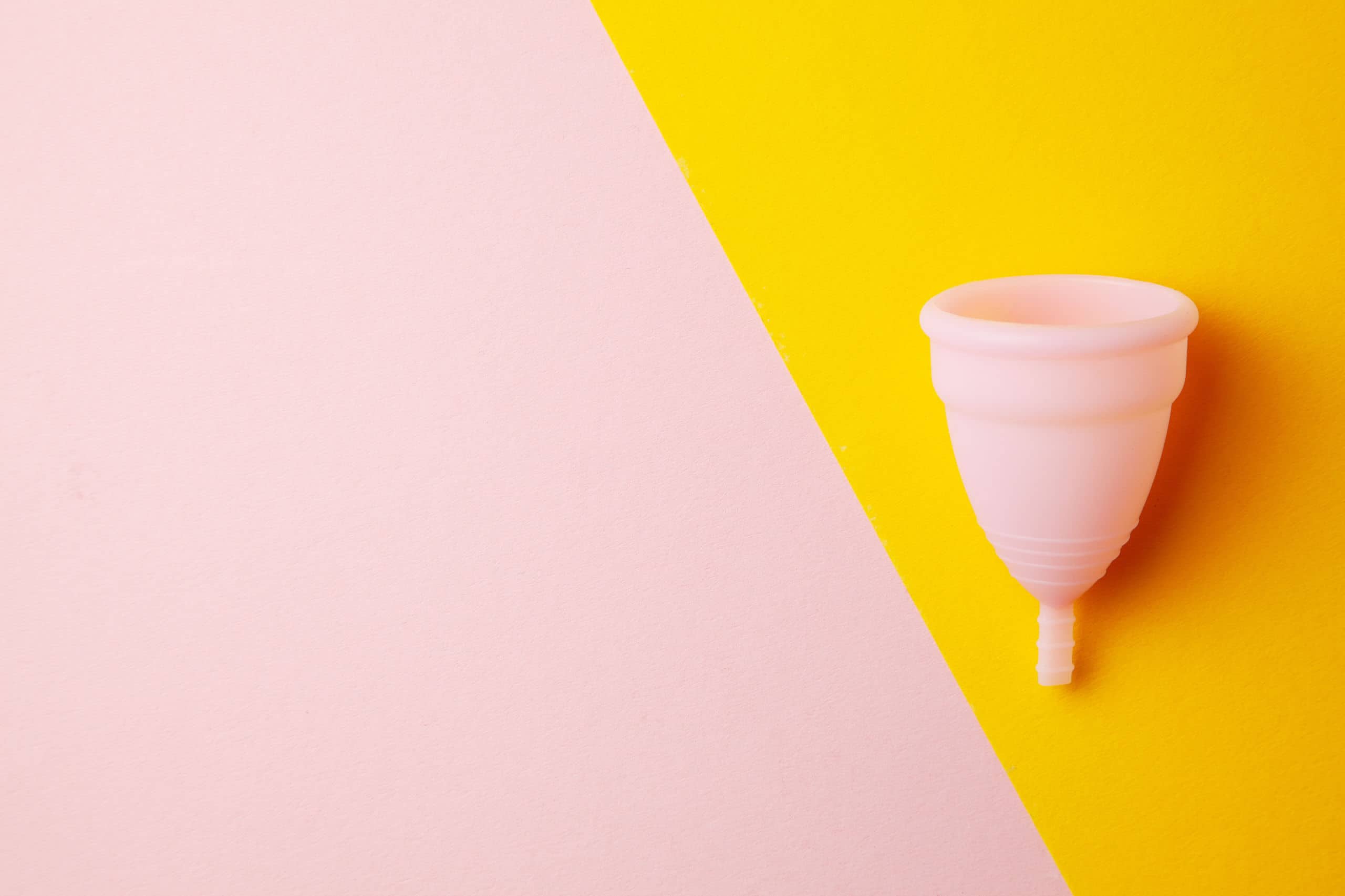 Cómo usar la copa menstrual durante tus viajes
