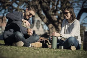 Cómo preparar o cebar el mate