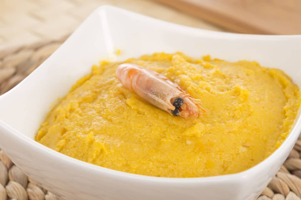 vatapa brasileño plato gastronomía con camarones