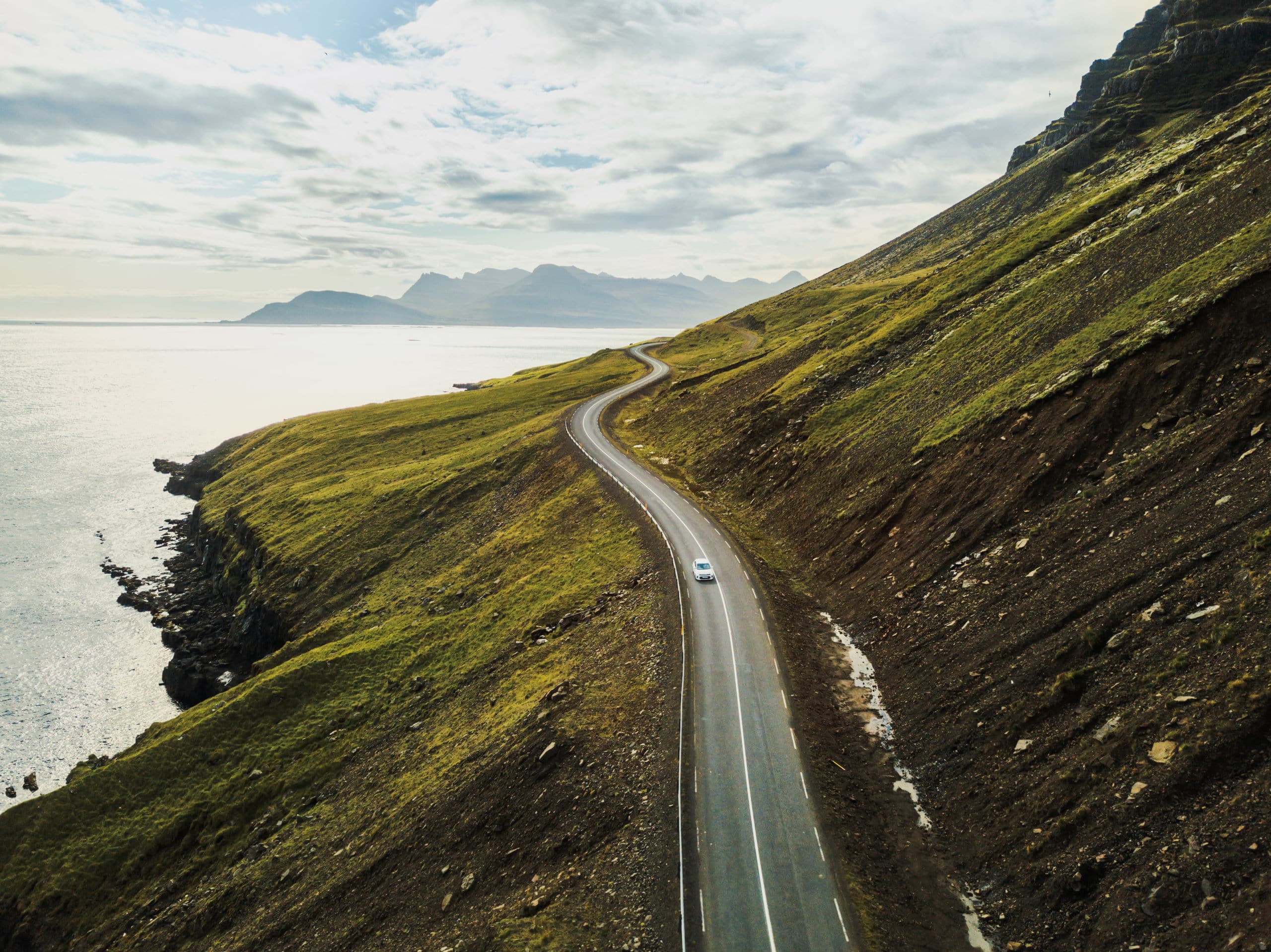 Conducir en Islandia: todo lo que debes saber para preparar un roadtrip de 10