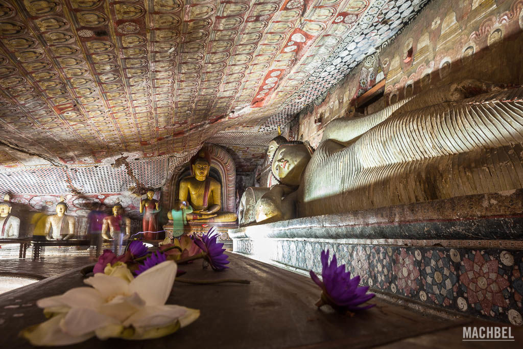 templo de oro 10 lugares que ver en Sri Lanka