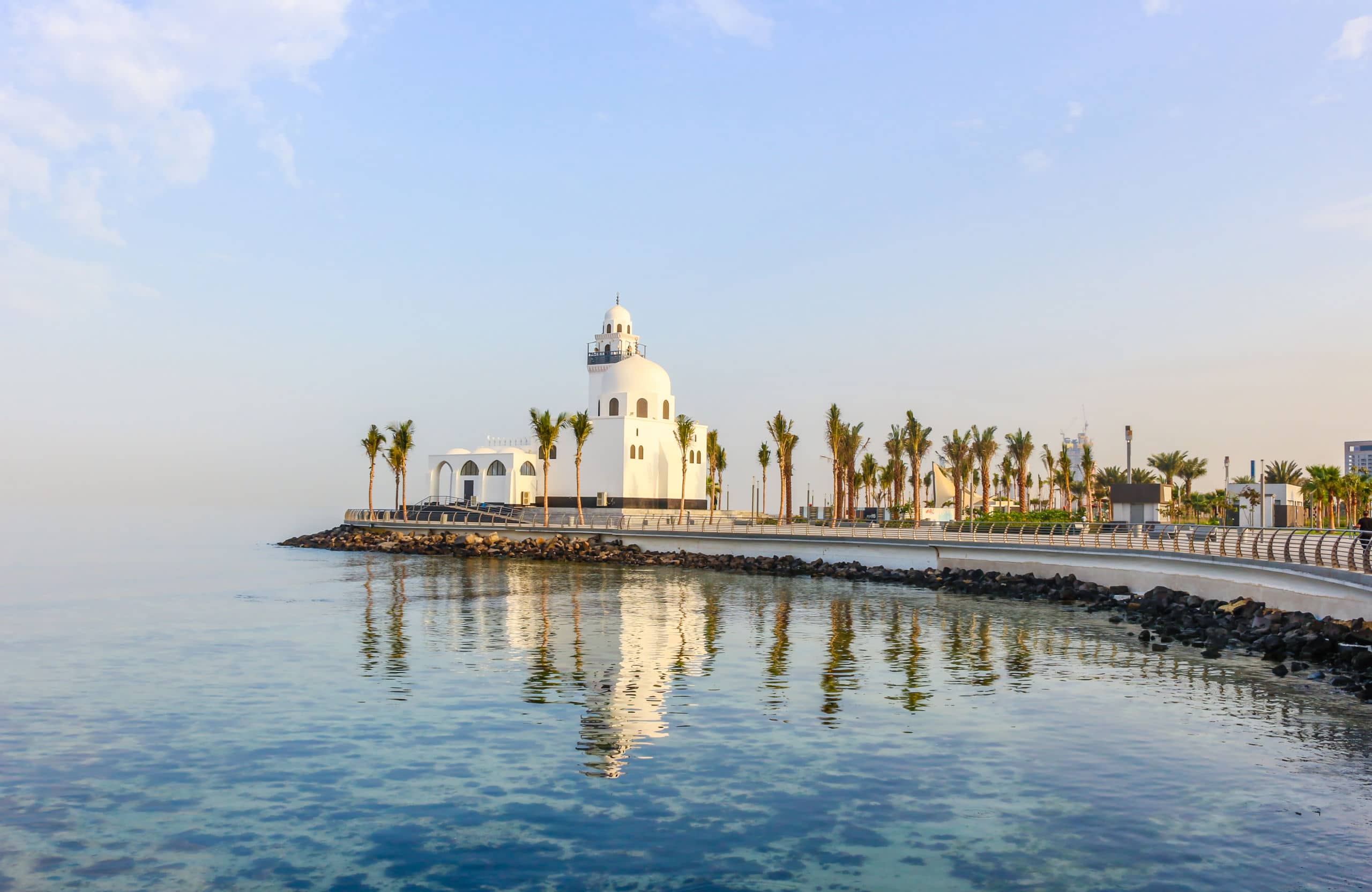 ¿Es seguro viajar a Arabia Saudí?  – Consejos, visado y seguro de viaje