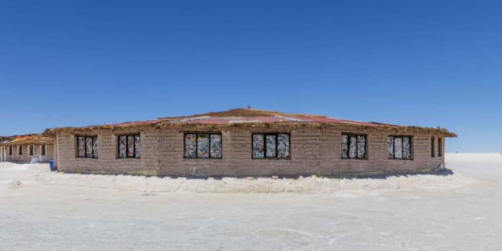 10 alojamientos insólitos en el mundo - hotel de sal en Bolivia