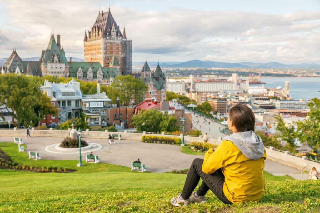 ¿Cómo se solicita el permiso de estudios en Canadá?