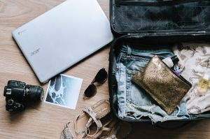 Qué llevar en la maleta: nuestros 10 imprescindibles