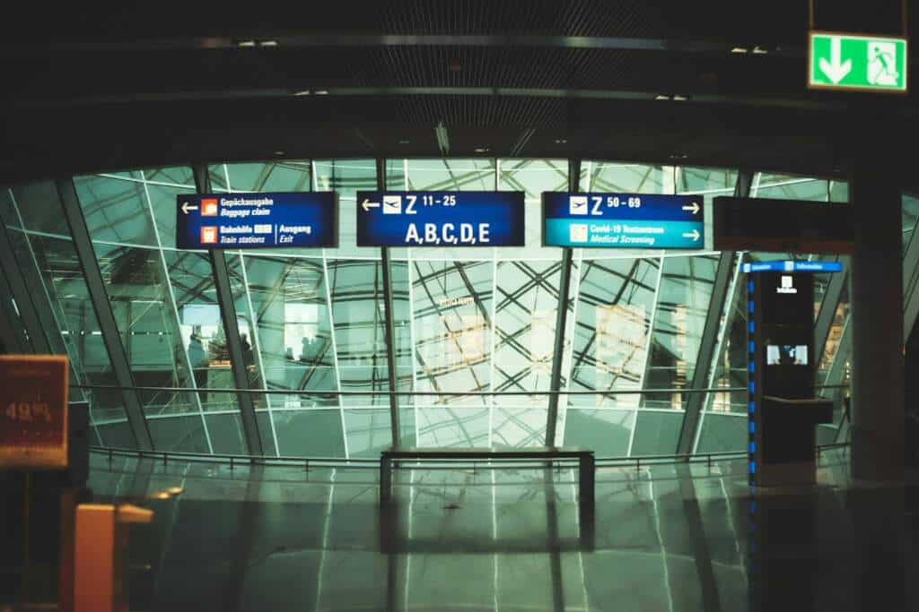 Tips que tener en cuenta para revistar en un seguro de viaje antes de contratarlo