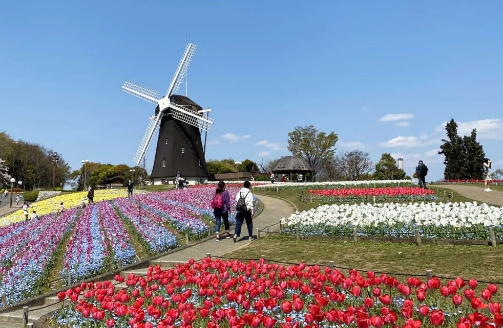 Tsurumi Ryokuchi Park