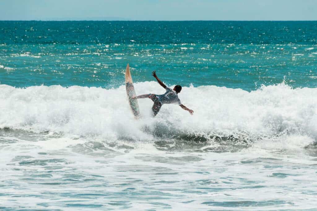 Mejores spots para surfear en Bali