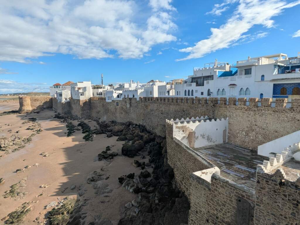 Asilah: murallas, arte y océano Atlántico en Marruecos
