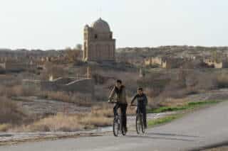 Viajar a Turkmenistán durante el Novruz: tradición y surrealismo en Asia Central