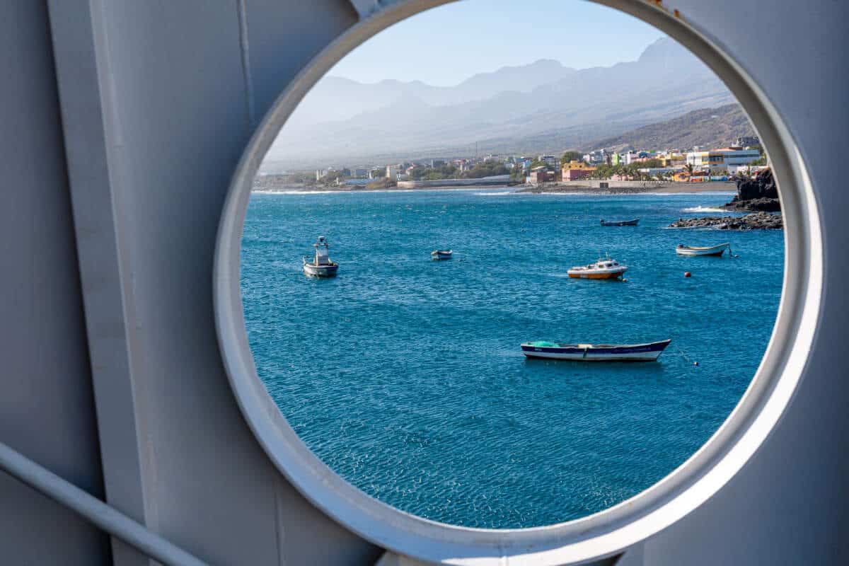 Cómo moverse por Cabo Verde: guía de transporte entre islas